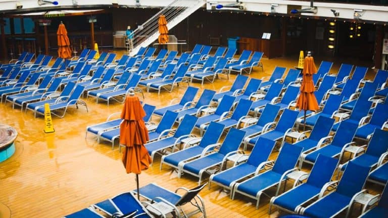 What to Do Onboard a Cruise Ship in Bad Weather