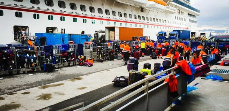 6 Ways to Protect Your Cruise Ship Luggage