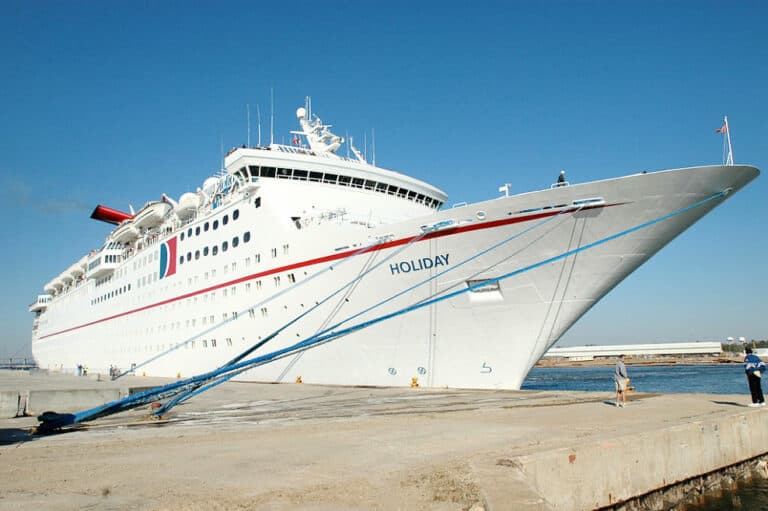 Former Holiday-Class Carnival Cruise Ship Put Up for Auction
