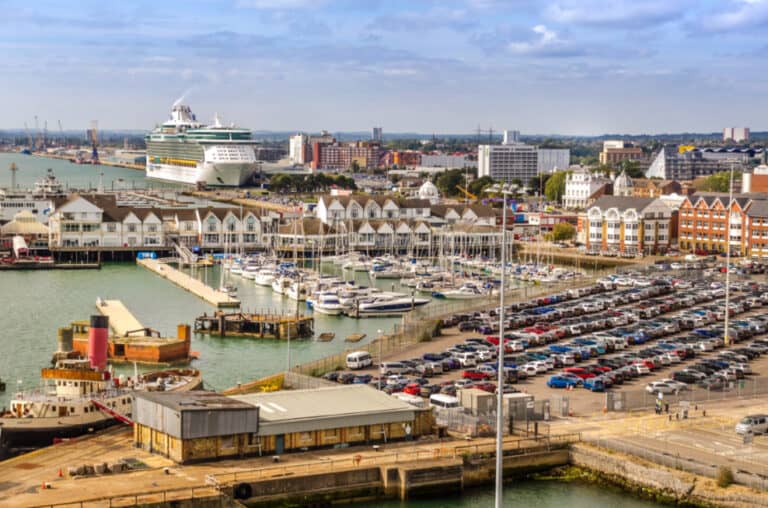 17 IDEAL Hotels in Southampton Before or After Your Cruise