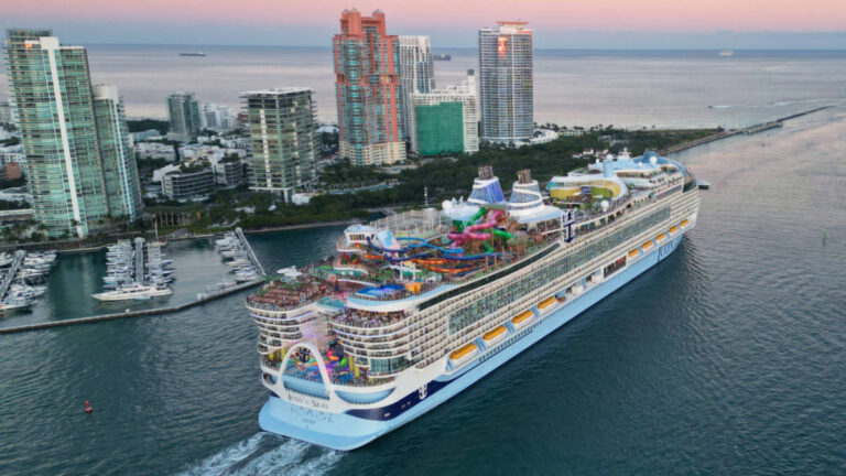 Just How Big is a Cruise Ship?