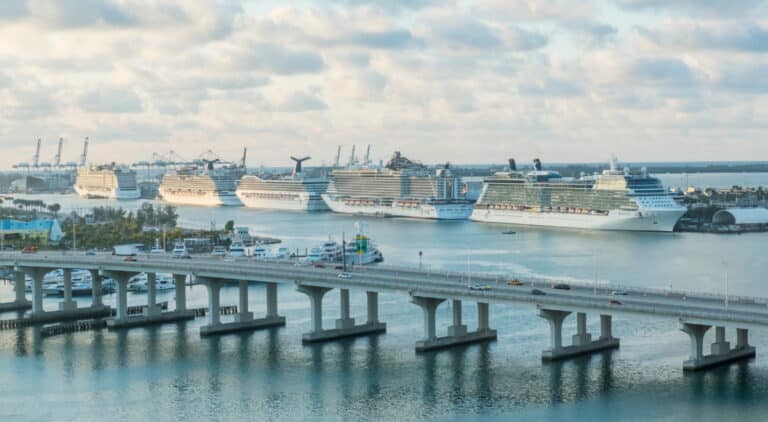 Cruise News Update: Power Loss, Bad Behavior, Buttergate, Homeport Switch