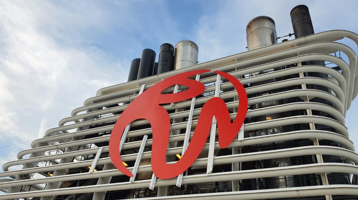 Resorts World Cruises Funnel