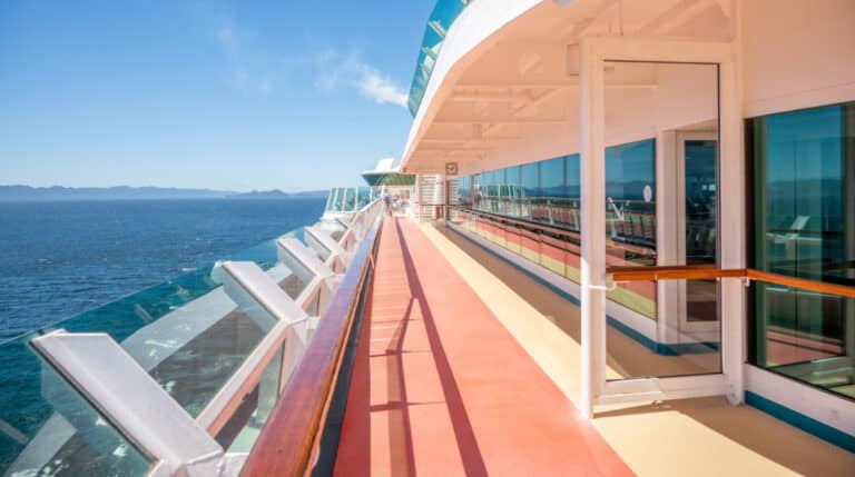Best Deck on a Cruise Ship – How to Choose