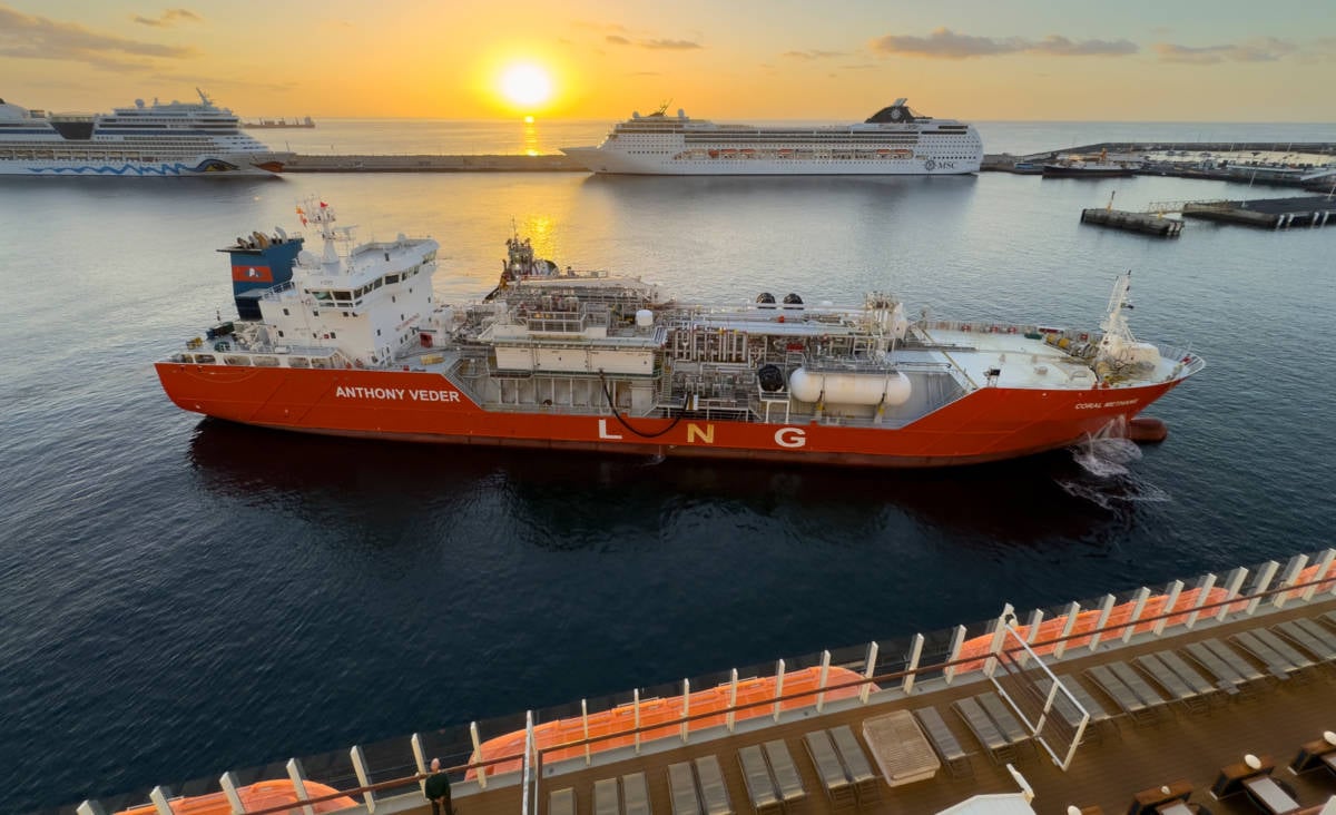 LNG Refueling Vessel