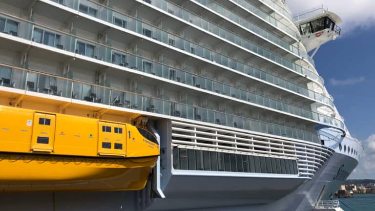 Cruise Line Accidentally Charges Couple Almost $100K for Dinner