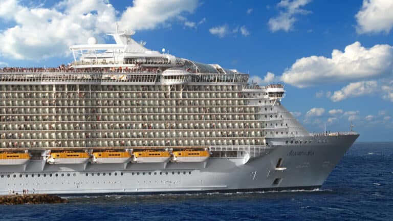 Boarding Time Adjustments for Royal Caribbean Ship