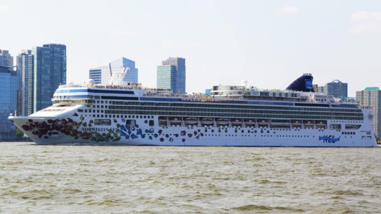 Norwegian Ship Delayed, Cancels Port Due to Winter Weather