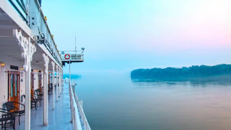 Cruise Line Will Become First to Implement Starlink Fleetwide