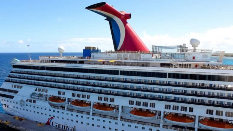 Carnival Cruise Line Advisory Reminds Guests to Behave