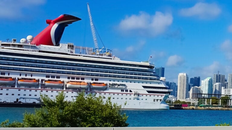 Carnival Warns Guests About Heavy Weekend Homeport Traffic