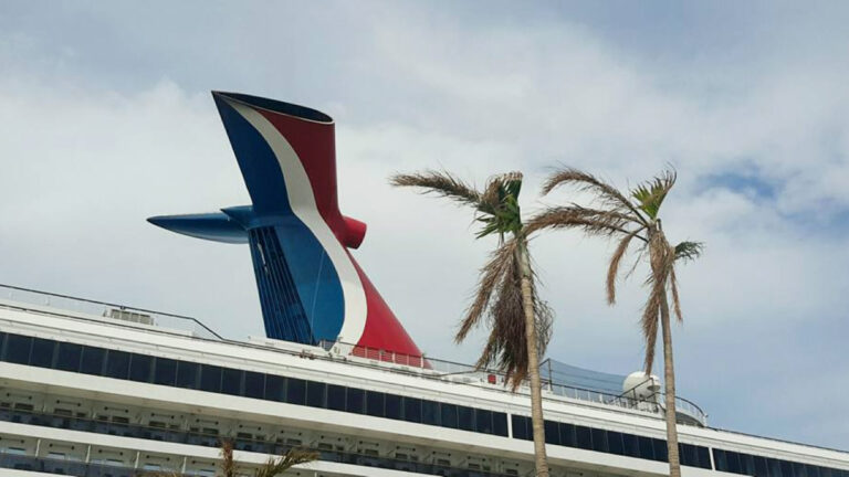 Carnival Cruise Line Receives Recognition for Team Members