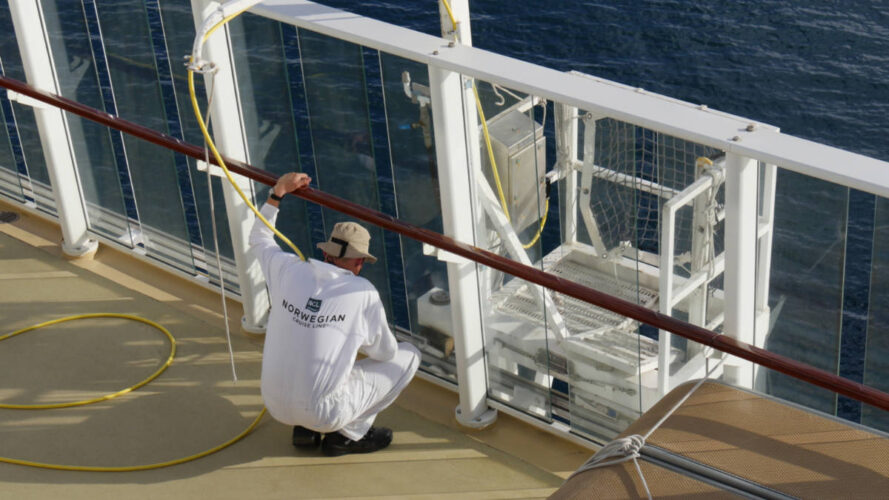 Best Jobs on Cruise Ships With No Experience