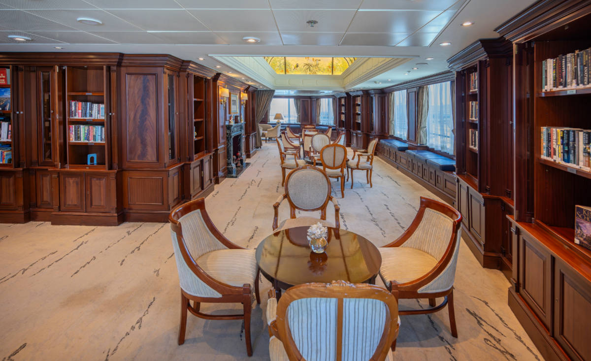 Lounge on Azamara Quest