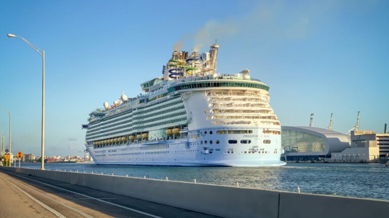 Royal Caribbean Cancels Holiday Cruises for Dry Dock