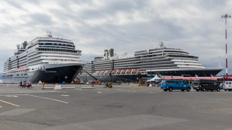Holland America Line Has Biggest Booking Day in 150-Year History