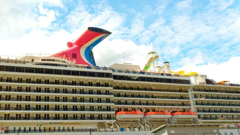 Carnival Cruise Line Offers Discount After Drinks Package Glitch