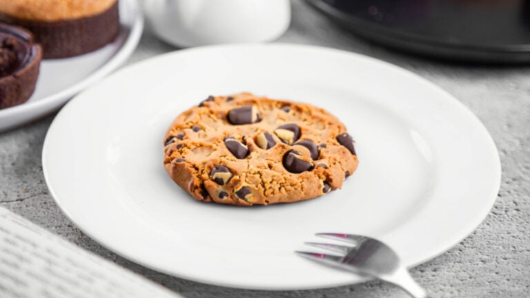 New Charge Spotted for Cookies on Celebrity Cruises Ship