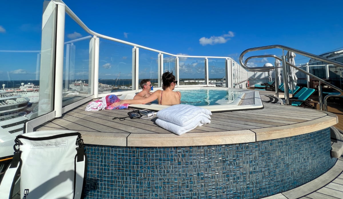 Norwegian Cruise Line Hot Tub