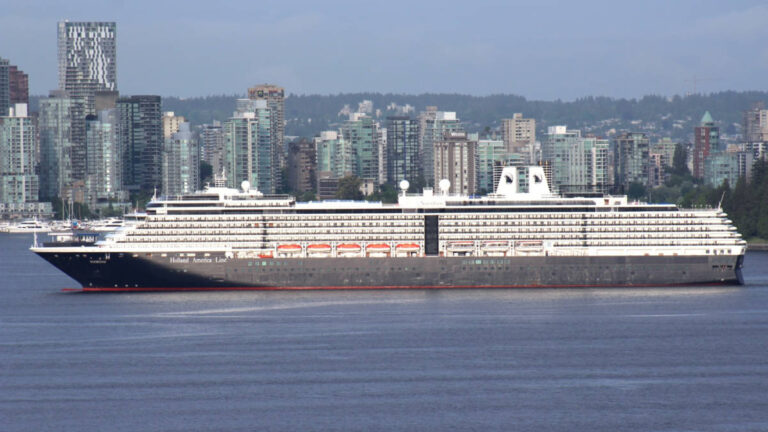 Cruise Line Smashes Single-Day Booking Record Once Again