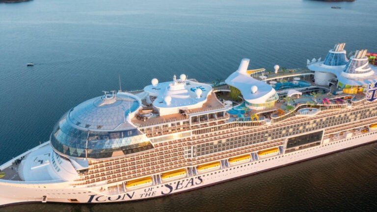 World’s Largest Cruise Ship Arrives in the Caribbean for the First Time