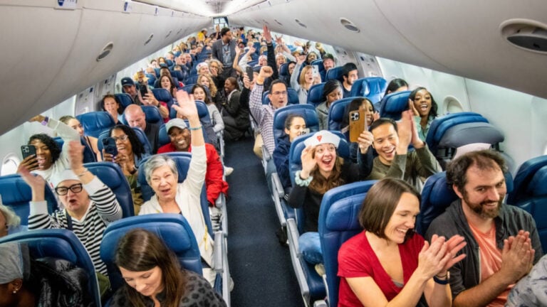 Passengers on Flight Given Free Cruise from Sir Richard Branson