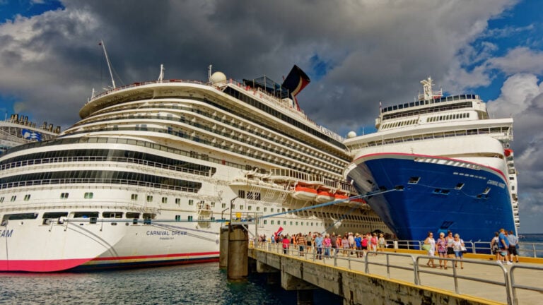 Carnival Cruise Line Warns Cruise Passengers to Behave