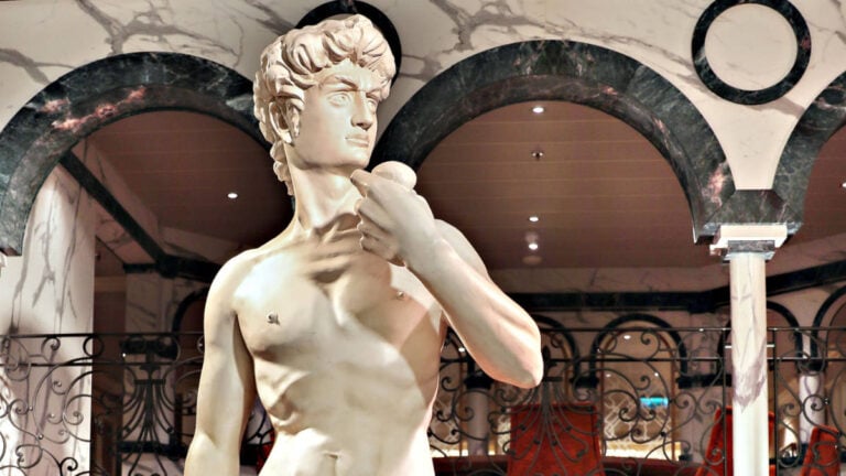 Familiar Face Confirmed Aboard Upcoming Carnival Ship