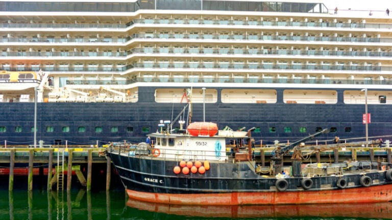 First Global Seafood Certification Awarded to Holland America