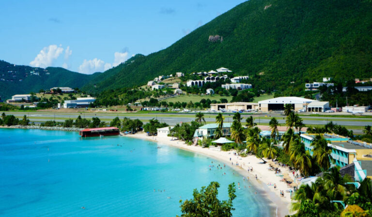 St. Thomas Cruise Port: Piers, Overview and What to Do