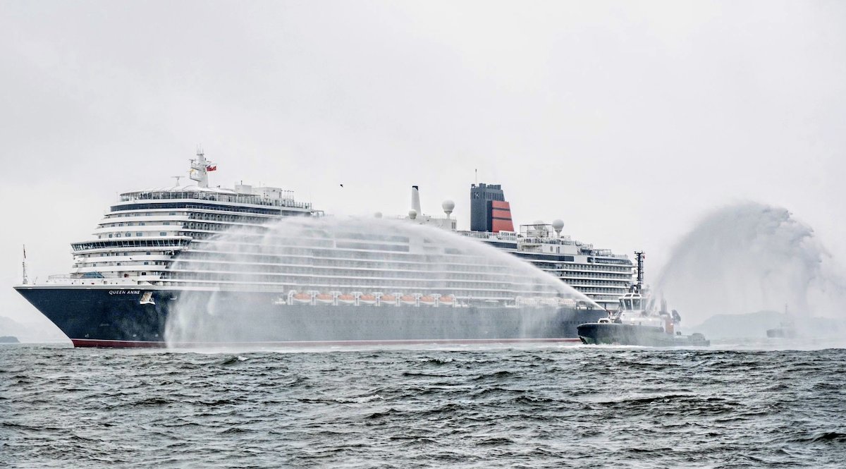 Queen Anne Arrives in South Queensferry