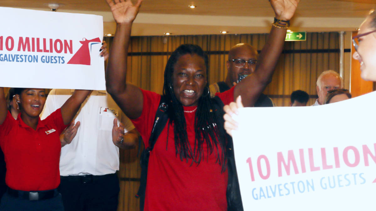 Carnival Celebrates 10 Millionth in Galveston