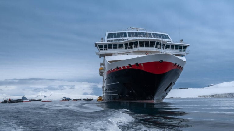 Passenger Loses Out on Antarctica Cruise Over Lost Luggage