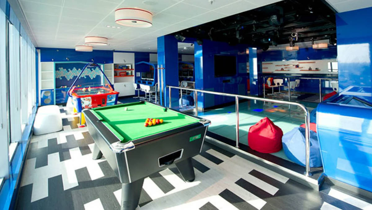 Scubas, as part of The Reef on P&O Cruises