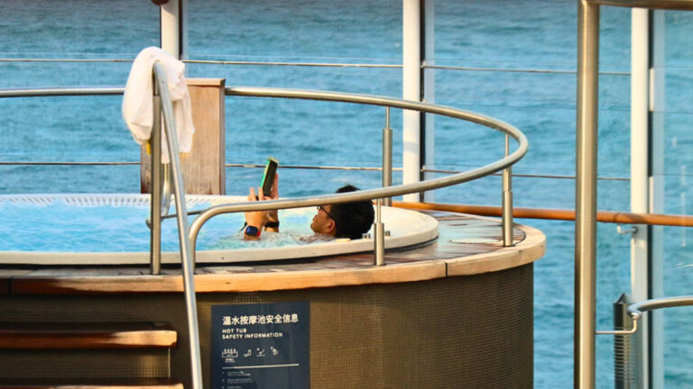 Cruises for Singles: Solo Cabins, What to Do and Guide