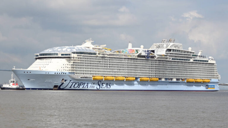 Giant New Oasis-Class Cruise Ship Delivered to Royal Caribbean