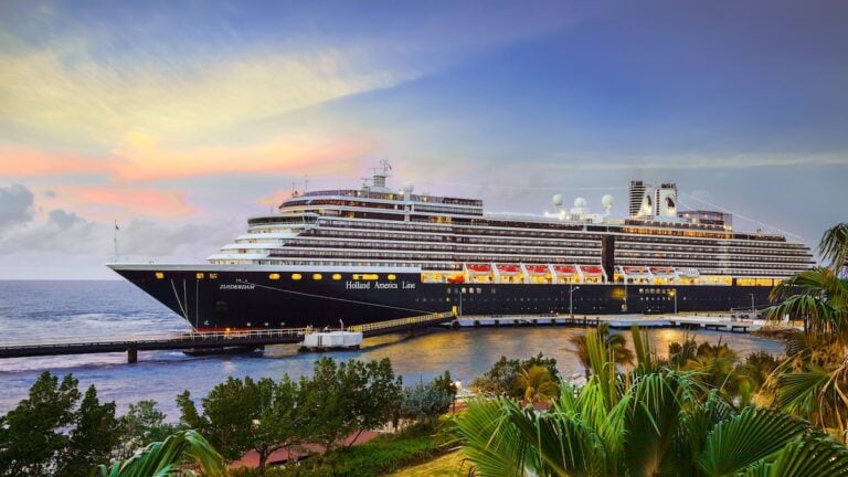 Holland America Launches New Promotion to Entice Winter Cruisers