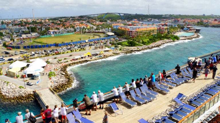 Curacao Cruise Port Guide: Terminals, Piers, and Getting Around
