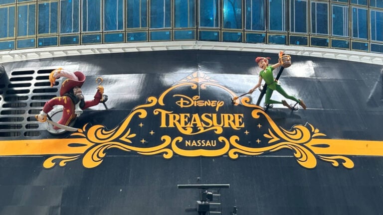 Disney Treasure’s Stern Gets Special Finishing Touch