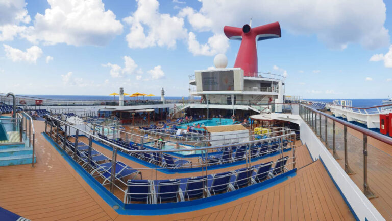 Carnival Responds to Automatic Gratuity Policy