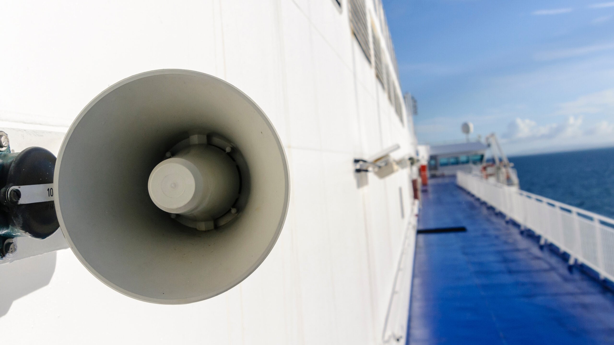 cruise loudspeaker