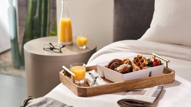 Norwegian Cruise Line Rolls Out Sustainable Serveware for Room Service