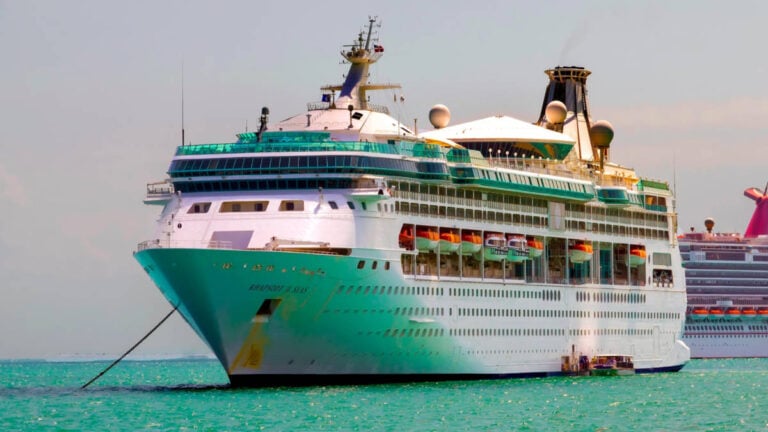 Royal Caribbean Forced to Cancel Bookings Due to Lifeboat Damage