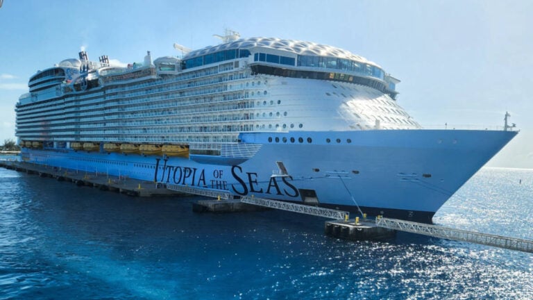 Guest Complains About Smoking Onboard New Cruise Ship