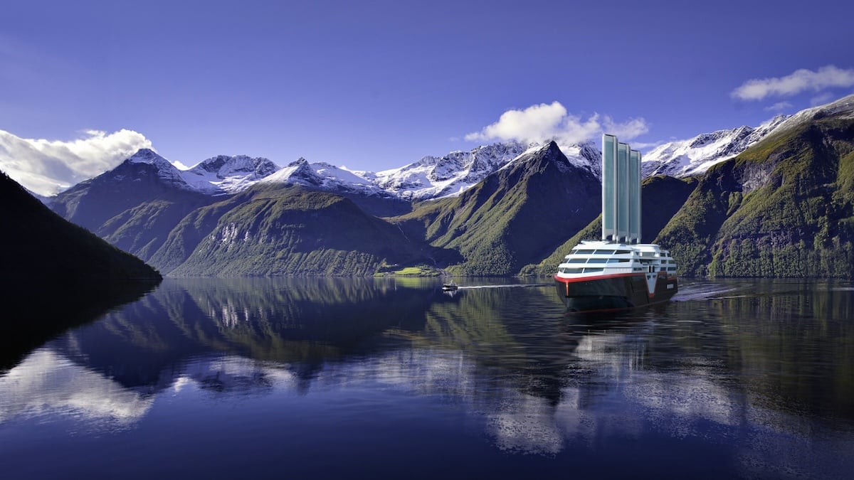 Hurtigruten Rendering 10.11