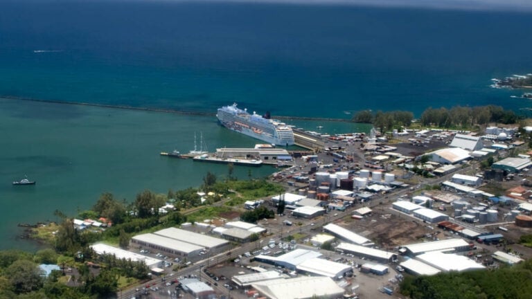 Hilo Cruise Port Guide: Terminals, Piers and Getting Around
