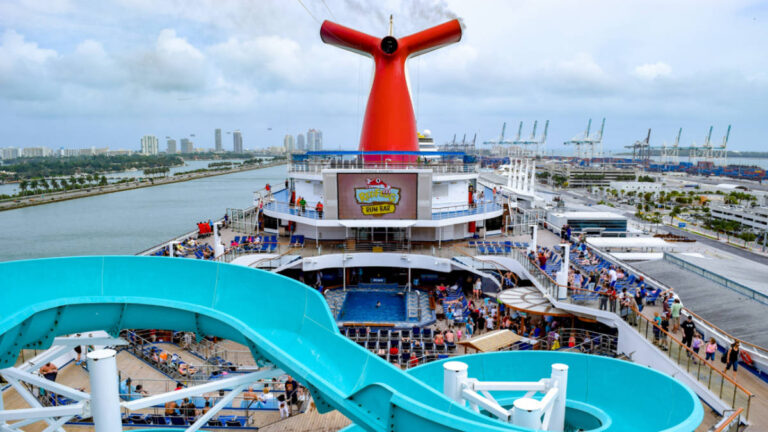 Cruise Ship Guest Complains About Limited Gluten-Free Menu