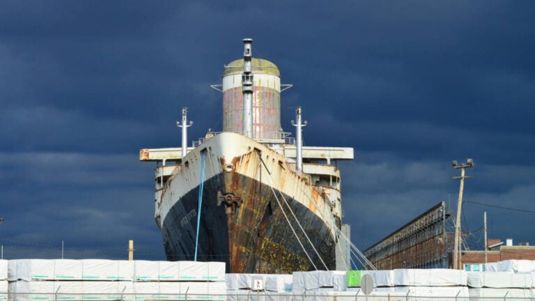 Weather-Related Delays for Planned SS United States Move