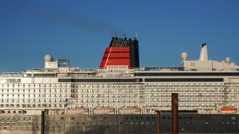 Cunard Line Shatters Bookings Record in 2024