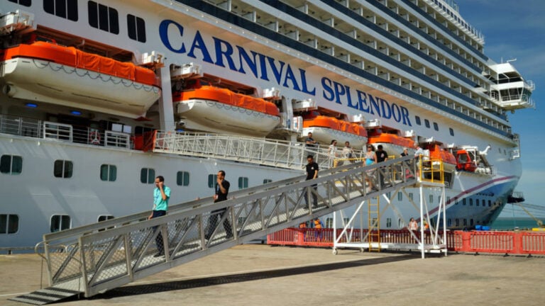 Carnival Cruise Line Clarifies Strict Policy for Crew Member Gifts